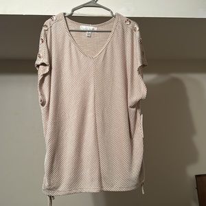 NWT! French Laundry lightweight blouse. Button detail, vertical stripes. 3x